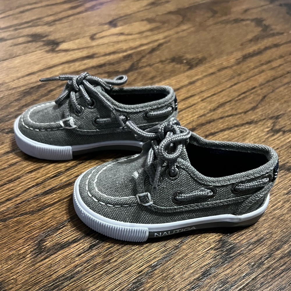 Nautica Boat Shoes - Picture 4 of 4
